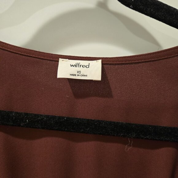 Aritzia Wilfred Beaune Dress Pleated Wrap Long Sleeve Burgundy Size Extra Small - Picture 11 of 13